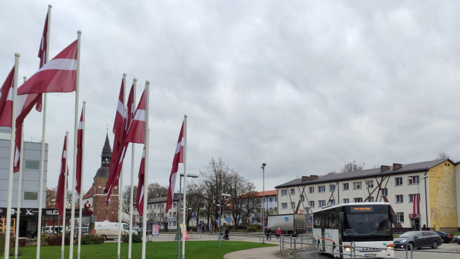 Valsts svētkos izmaiņas autobusu kustībā