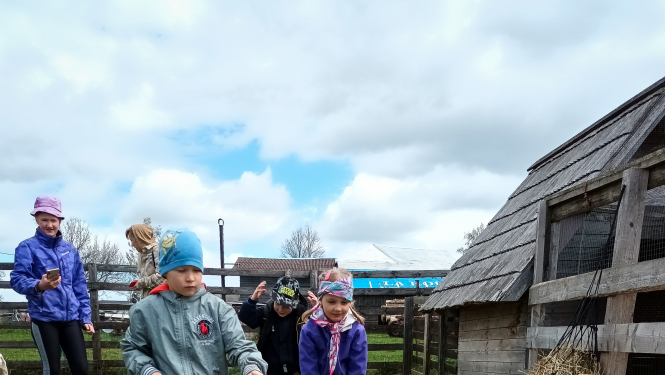 Ar jauku ekskursiju noslēgusies 2021. gada Valkas novada “Bērnu, jauniešu un vecāku žūrija”