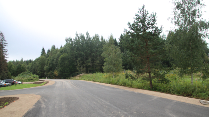 Atjaunots segums nobrauktuvei uz Lugažu staciju