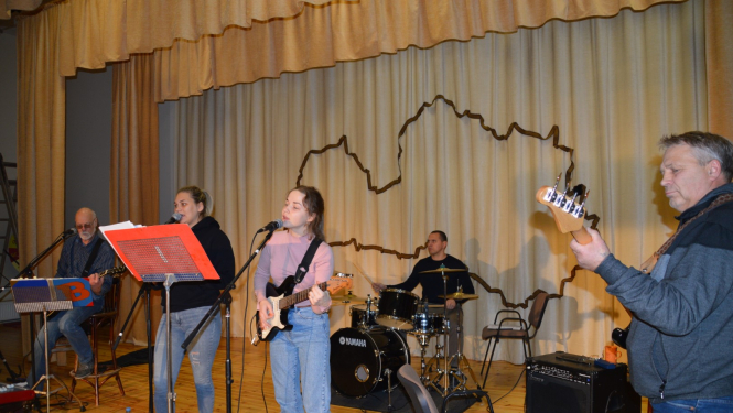 Valsts svētki Kārķos