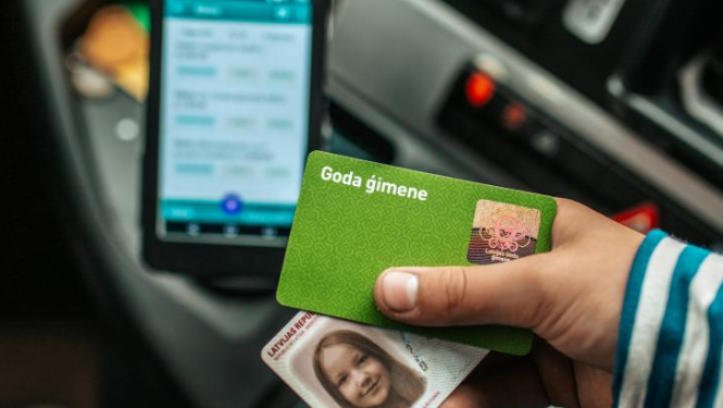 Attēls ar Goda ģimenes apliecību