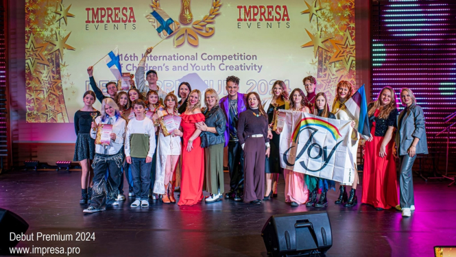 Studija JOY kopā ar kolektīvu no Somijas uz skatuves