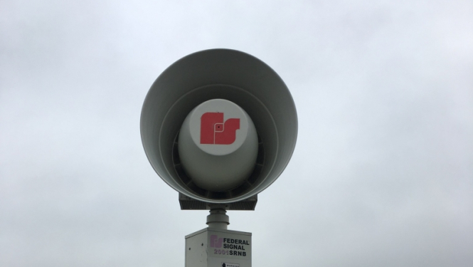 Trauksmes sirēna uz jumta