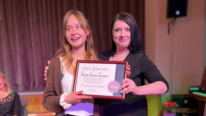 Tituls_Apbalvosanas pasakums_Lugazu muiza