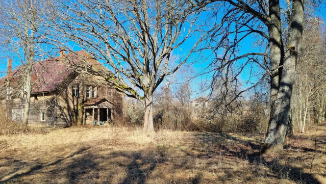 Lauku māja un teritorija