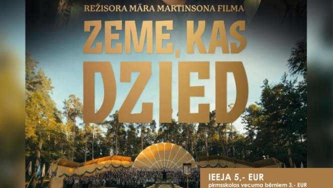 Trīs galvenie varoņi un dziesmu svētku satuve ar kori