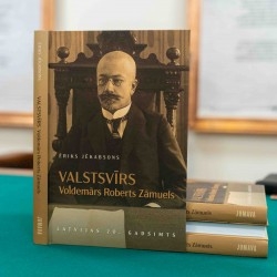 Grāmatas “Valstsvīrs Voldemārs Roberts Zāmuels” atvēršana