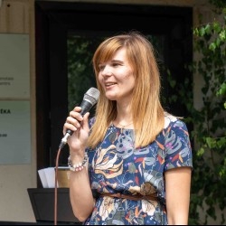 Tapusi pirmā Iedvesmas bibliotēka