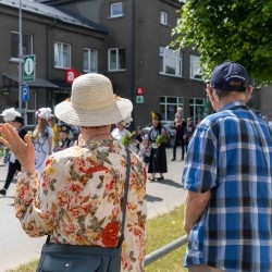 Valkas un Valgas svētku parāde