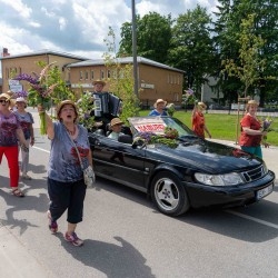 Valkas un Valgas svētku parāde