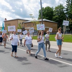 Valkas un Valgas svētku parāde