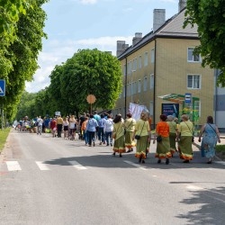 Valkas un Valgas svētku parāde