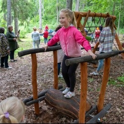 Lustiņdruvā atklāj jaunus vides objektus