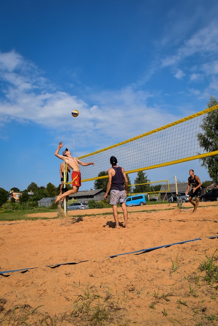 “Lugažu smilšu volejbola karalis” 37