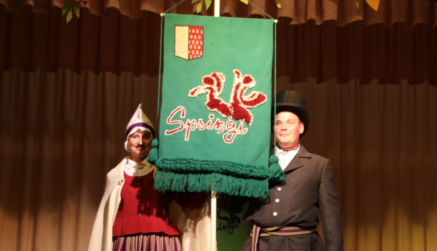 Īstenots projekts „Tautastērpu un karoga izgatavošana VPDK "Spriņģi””