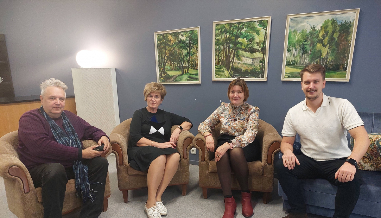 Valkas un Valgas  pilsētu kultūras darbinieki pārrunā nākotnes sadarbības iespējas