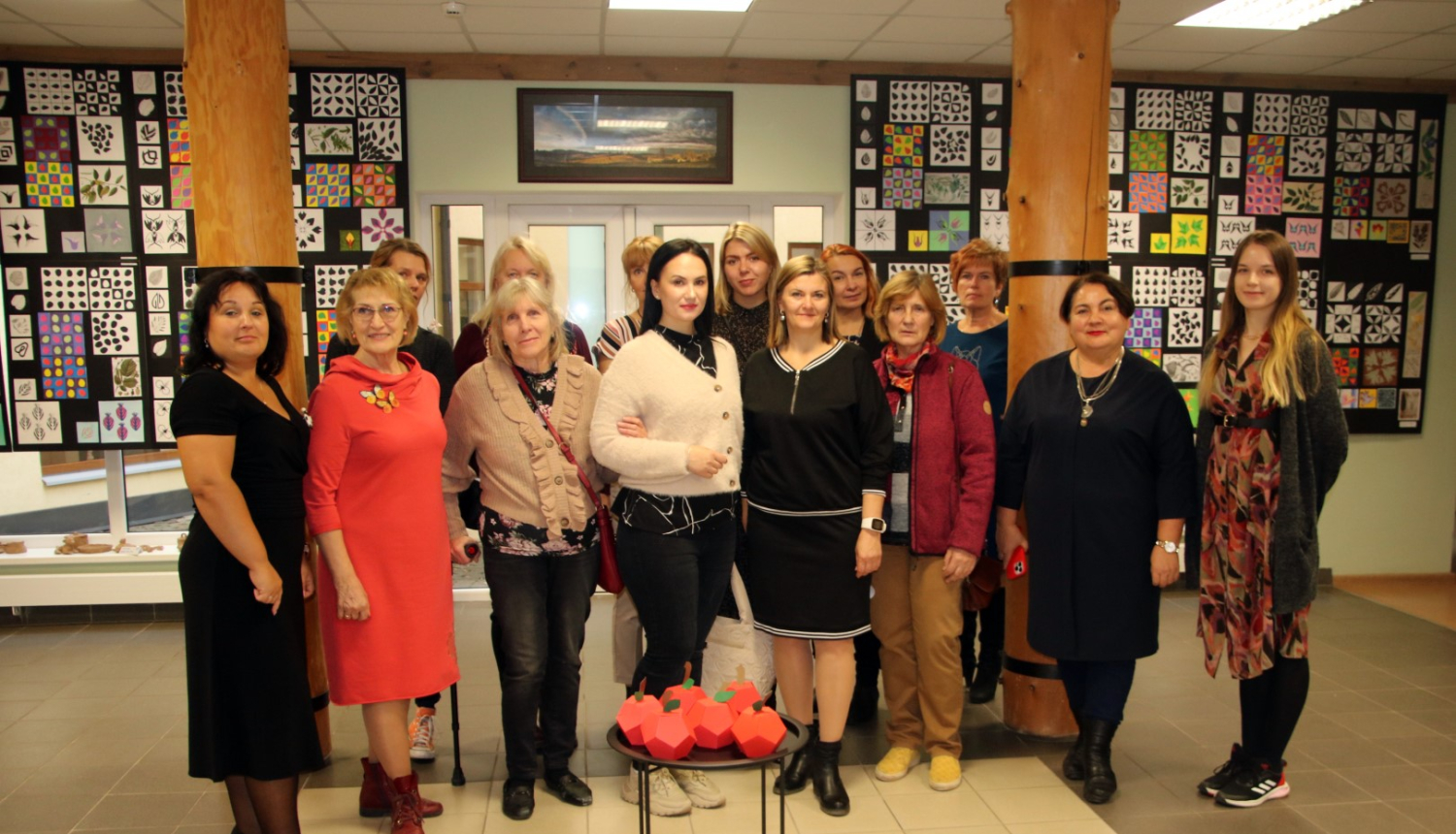 Valkas Mākslas skolā viesojas Valgas pašvaldības izglītības un kultūras speciālisti