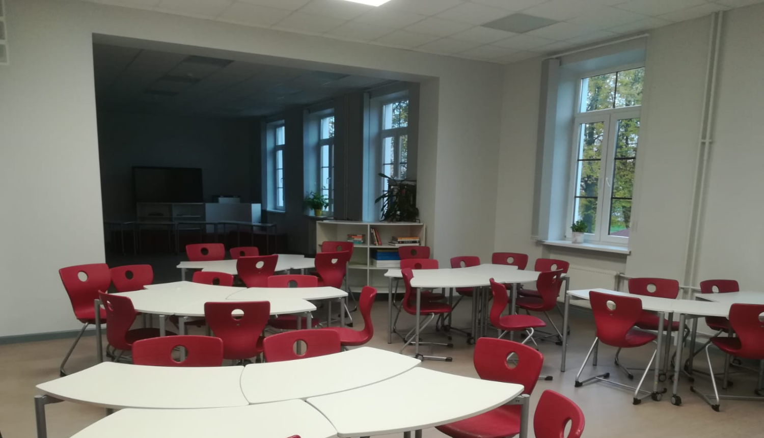 Modernas un ergonomiskas mācību vides izveide Valkas Jāņa Cimzes ģimnāzijā