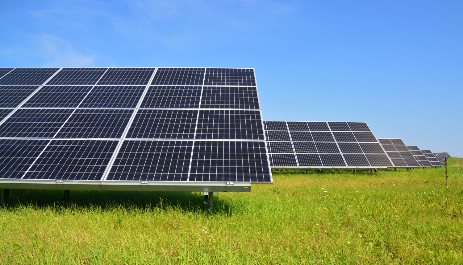 Saules paneļu parks būs arī Valkas novadā