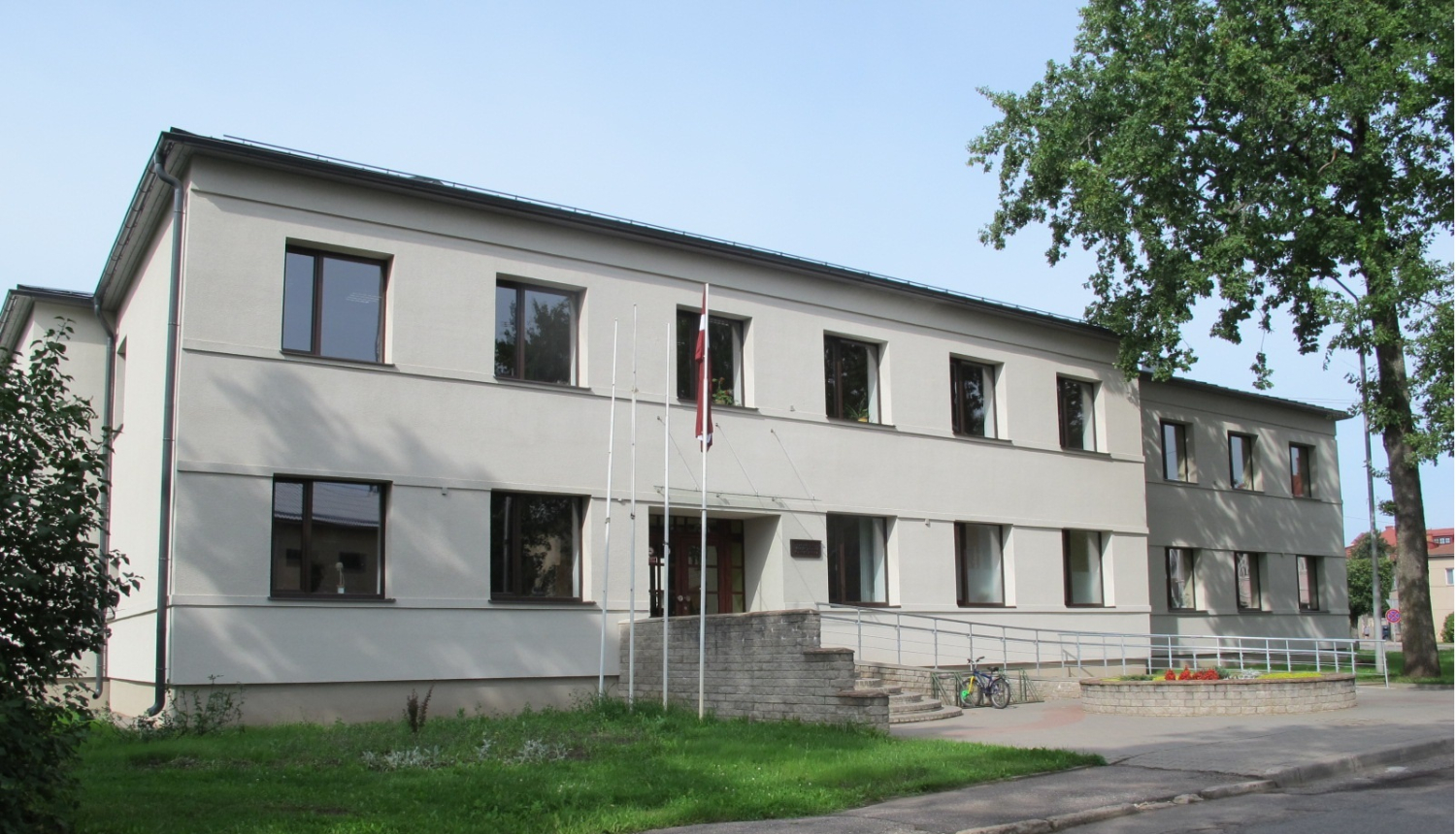 J.Cimzes Valkas mūzikas skolai jaunas digitālās klavieres