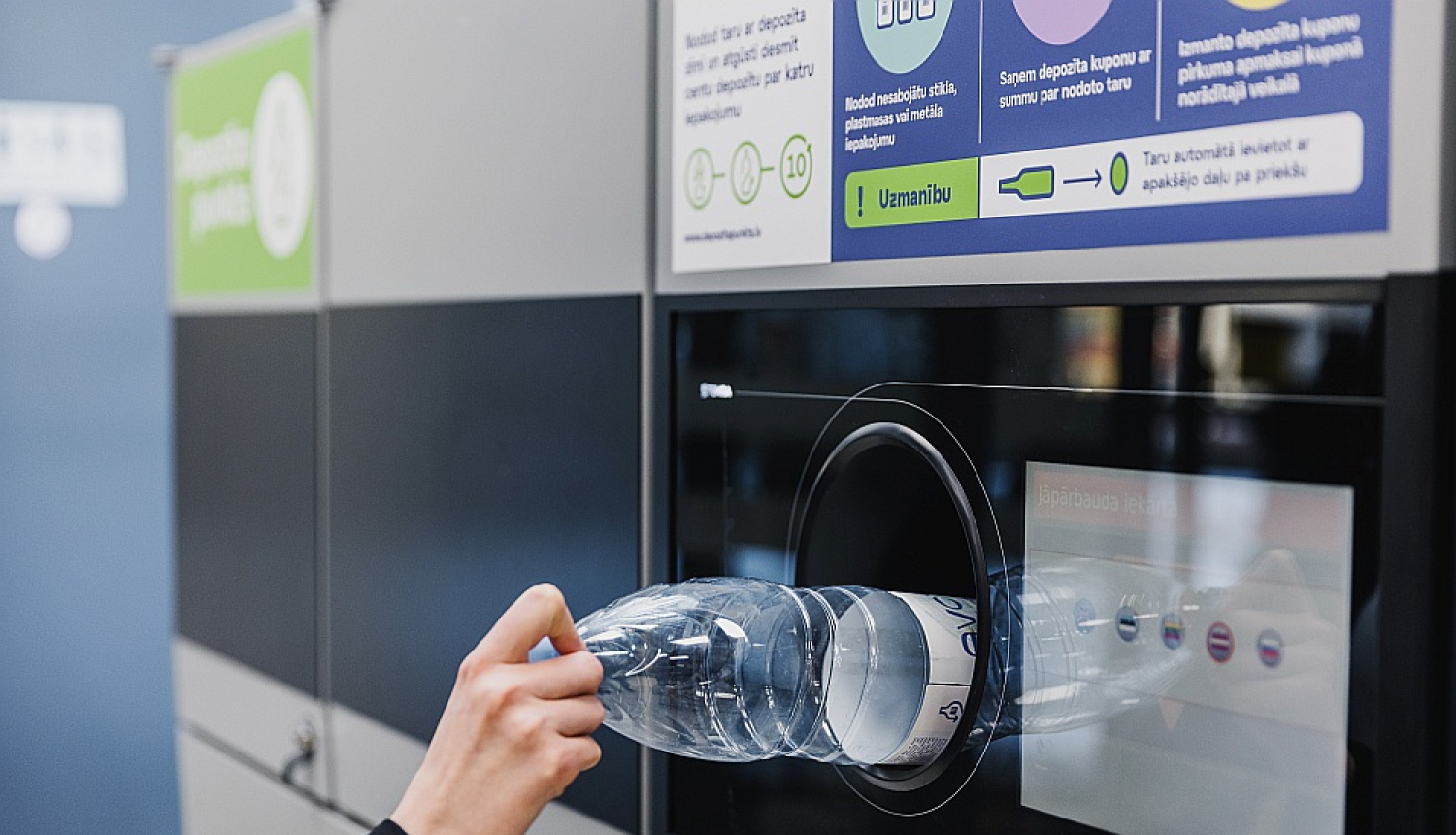 Valkā un Valgā eksperimentāli izvietots kopīgs taromāts Latvijas un Igaunijas dzērienu depozīta iepakojumam