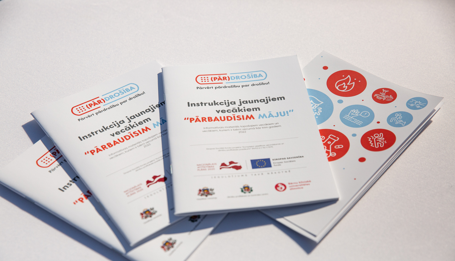 Veselības ministrija uzsāk informatīvo kampaņu par bērnu traumatisma novēršanu