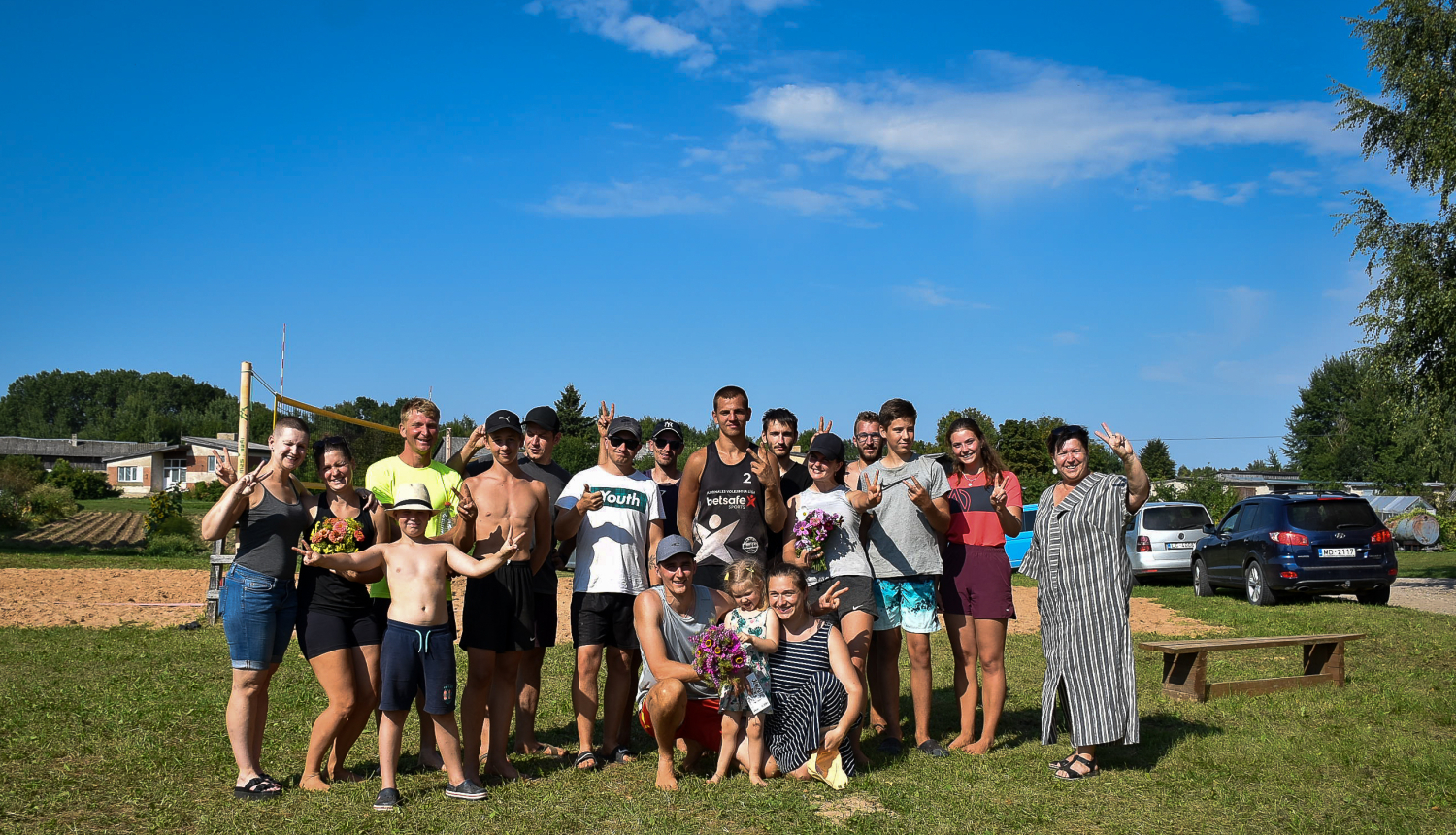 “Lugažu smilšu volejbola karalis” nosargā savu titulu