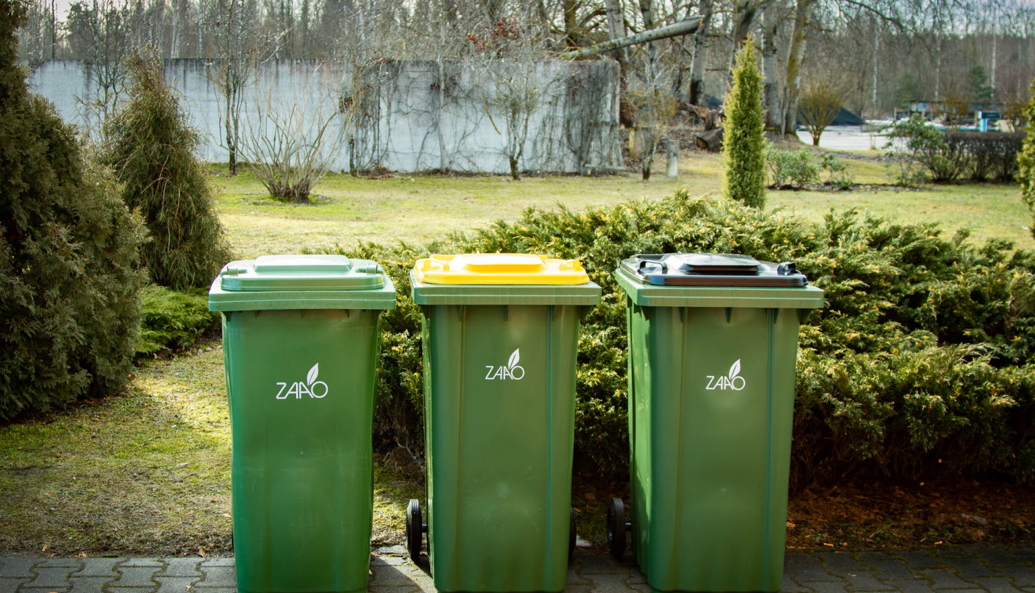 Šķiro bez maksas pie privātmājas namdurvīm!