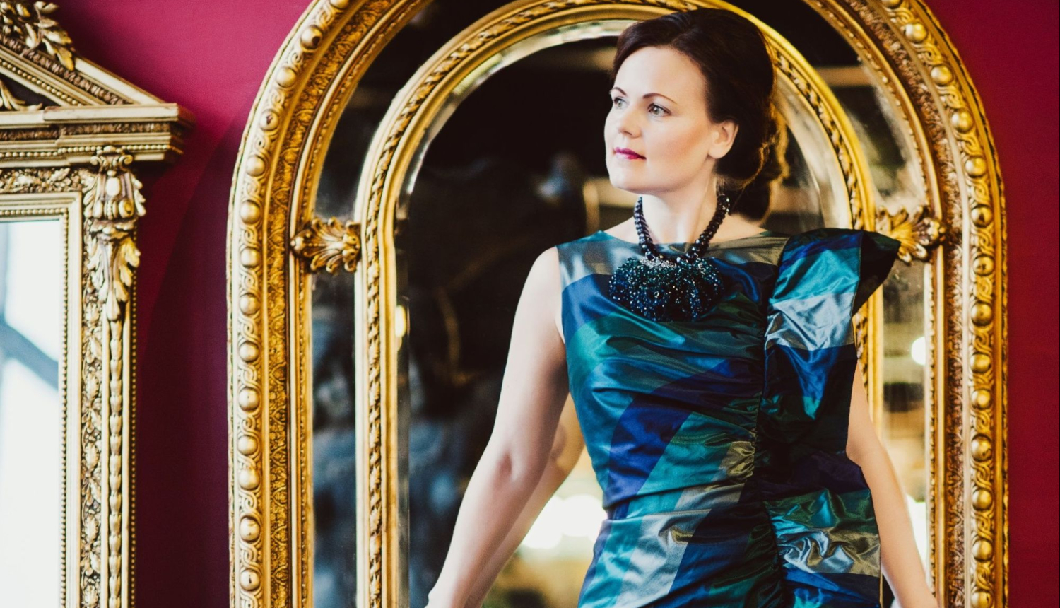 Valkas pilsētas kultūras namā - Latvijas Nacionālās Operas mākslinieki Inga Šļubovska, Rinalds Kandalincevs un Ērika Millere