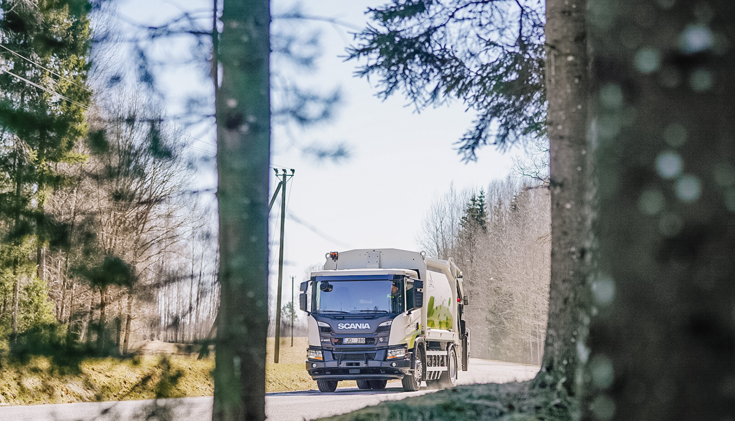 ZAAO autoparkā jaunas, videi draudzīgas automašīnas