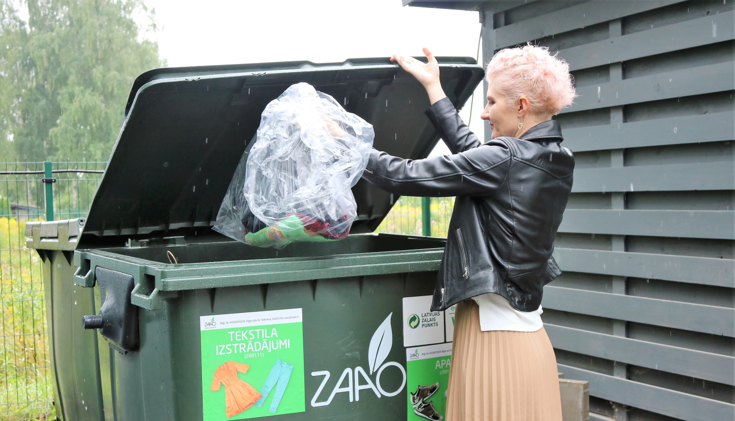 Lietotu apavu, apģērbu un mājas tekstila nodošanas akcija “Otrreiz modē”