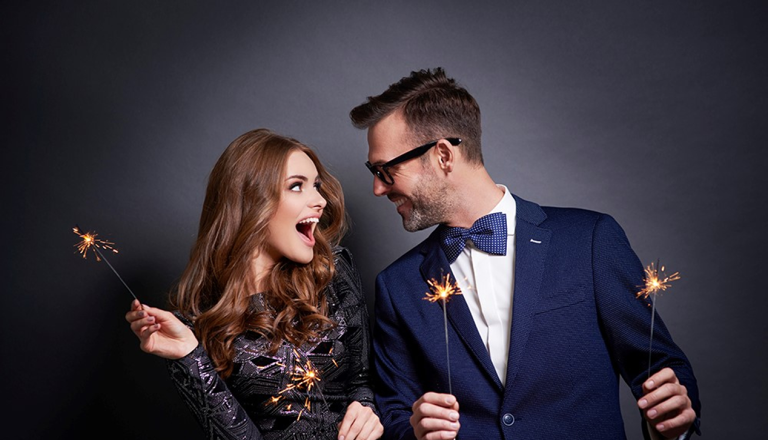 26. februārī Kārķu tautas namā notiks skeču šovs “Atļausiet jūs pakutināt?”