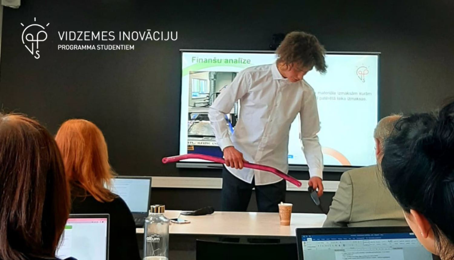 Jaunieši rada biznesa inovācijas un risinājumus uzņēmumu sniegtajiem izaicinājumiem