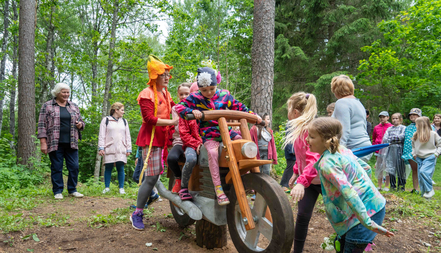 Projekts “Kustīgi, lustīgi Lustiņdruvā” pabeigts
