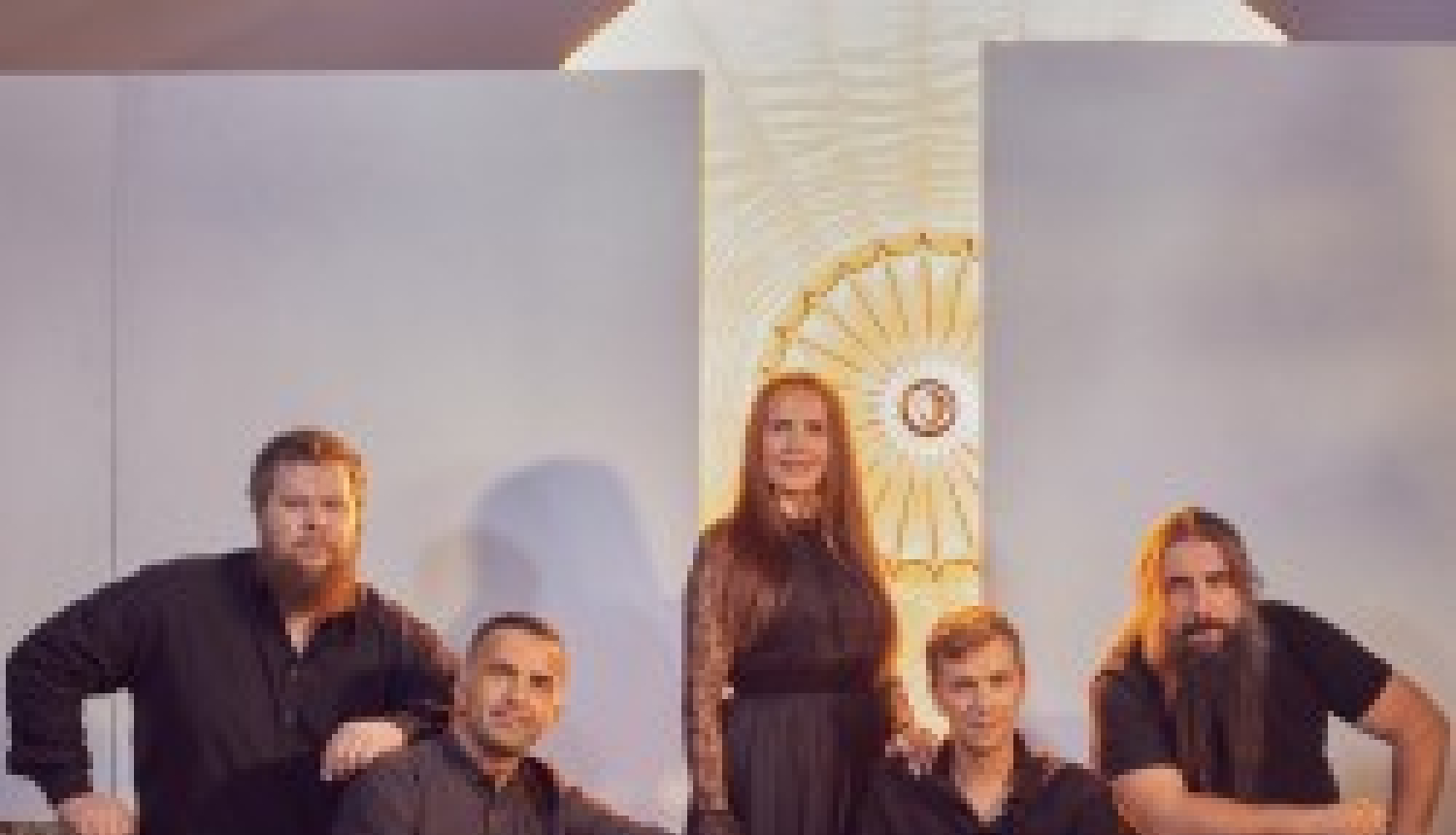 Valkas pilsētas kultūras namā muzikālās apvienības “RAXTU RAXTI” 10 gadu jubilejas koncerts