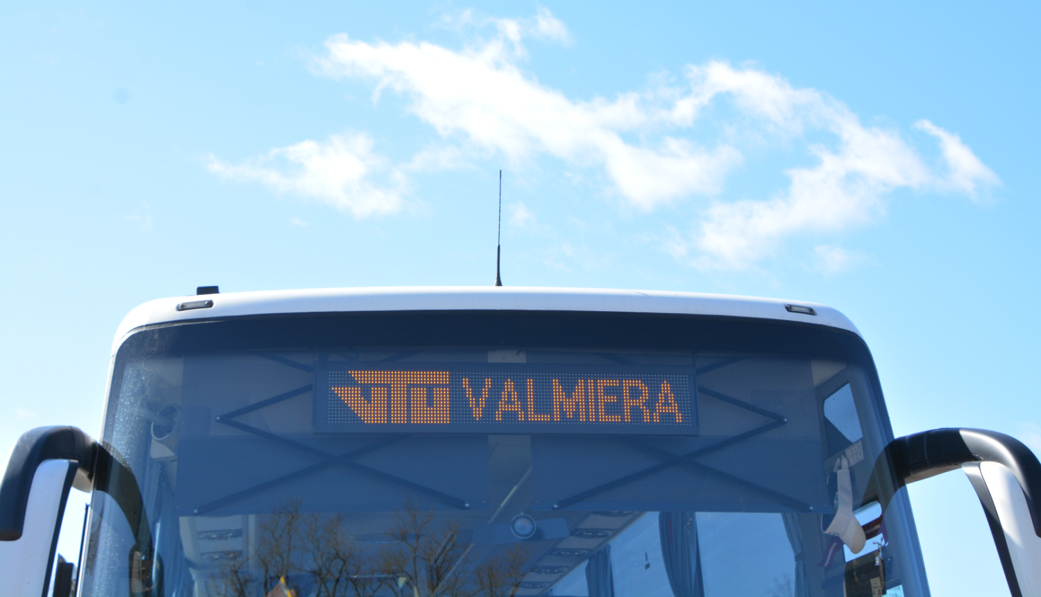 Autobusa uzraksts VTU Valmiera