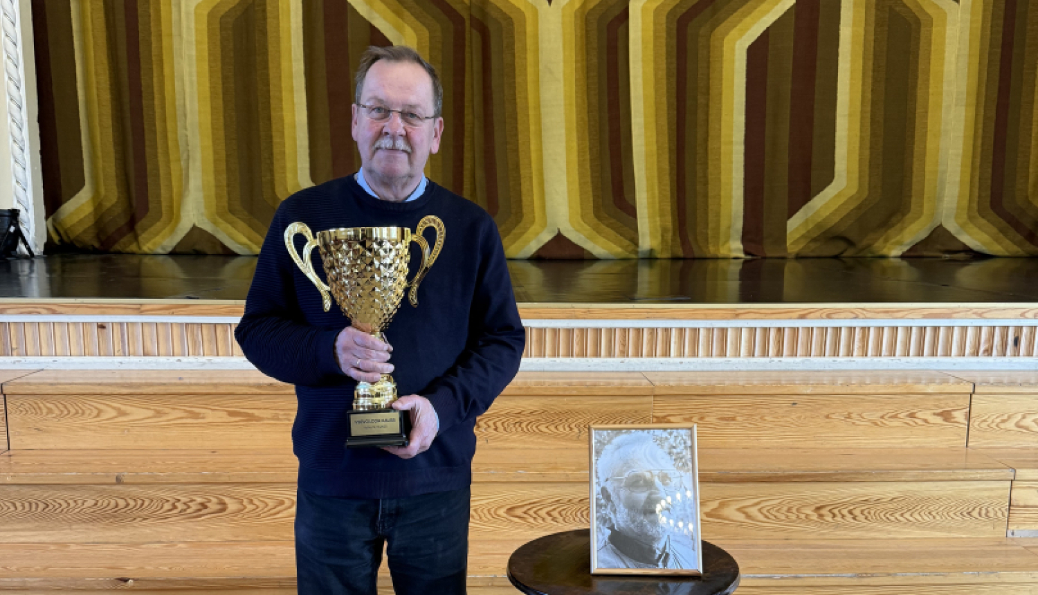 Titulam_Maris ar kausu