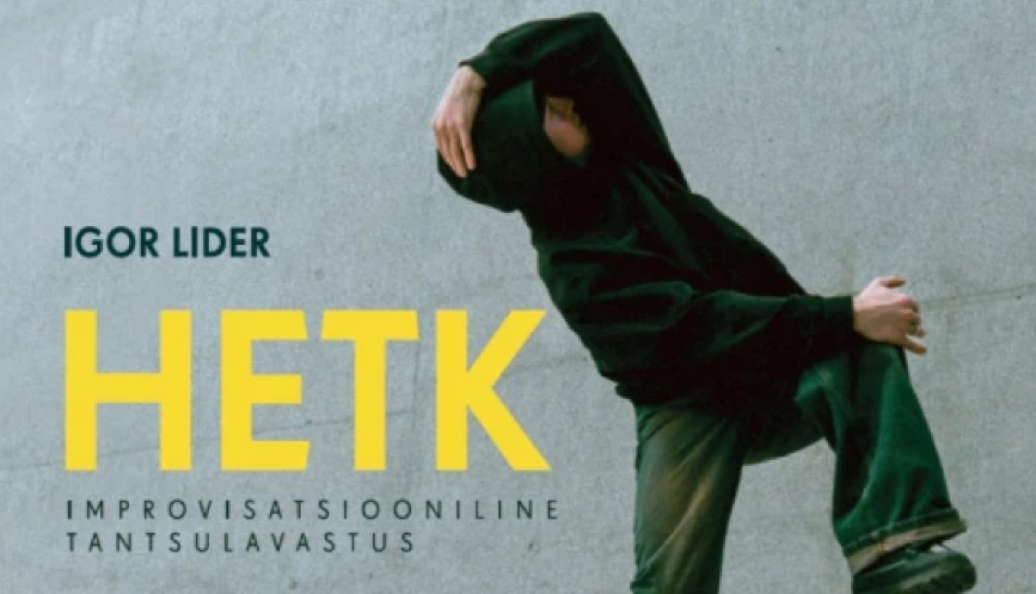 Dejotājs uz pelēka fona