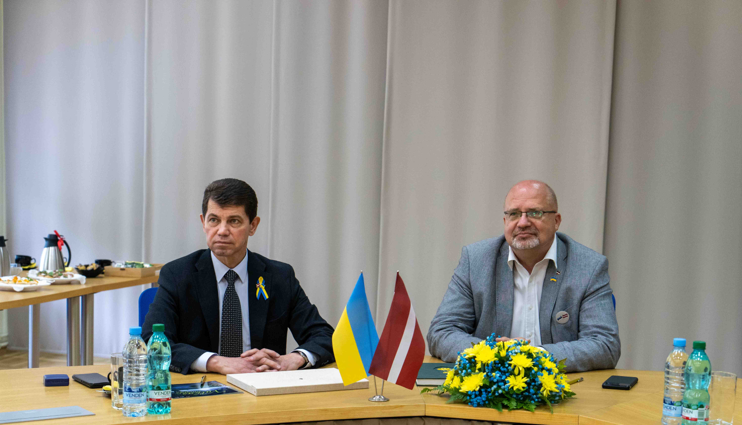 Valkā viesojās Ukrainas vēstnieks