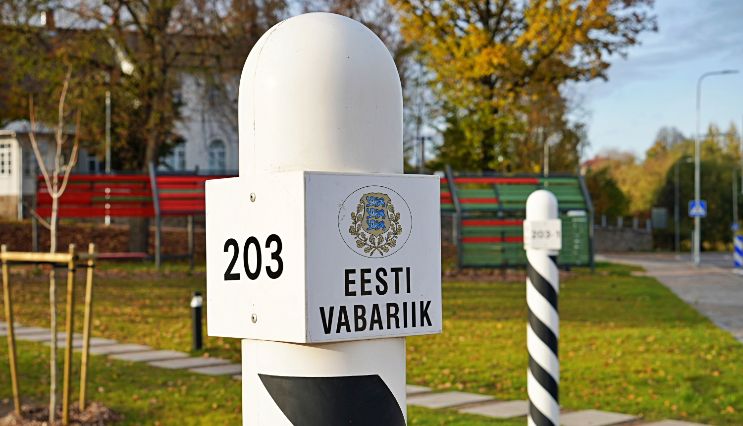 Uz Igaunijas un Latvijas robežas uz laiku ieviesta robežkontrole, lai atvieglotu Ukrainas bēgļu iekļūšanu Igaunijā