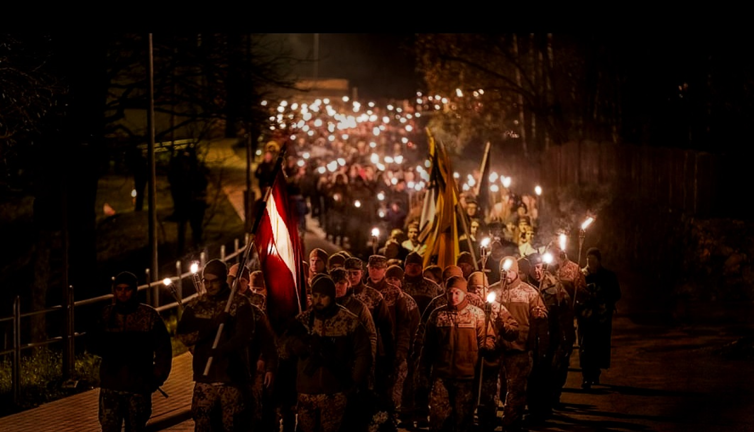 Zemessardzes 22.kaujas nodrošinājuma bataljons sveic Valkas novada iedzīvotājus valsts svētkos