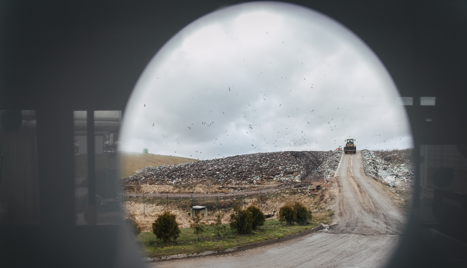Ar virtuālās realitātes palīdzību varēs iepazīt procesus atkritumu poligona kalnā