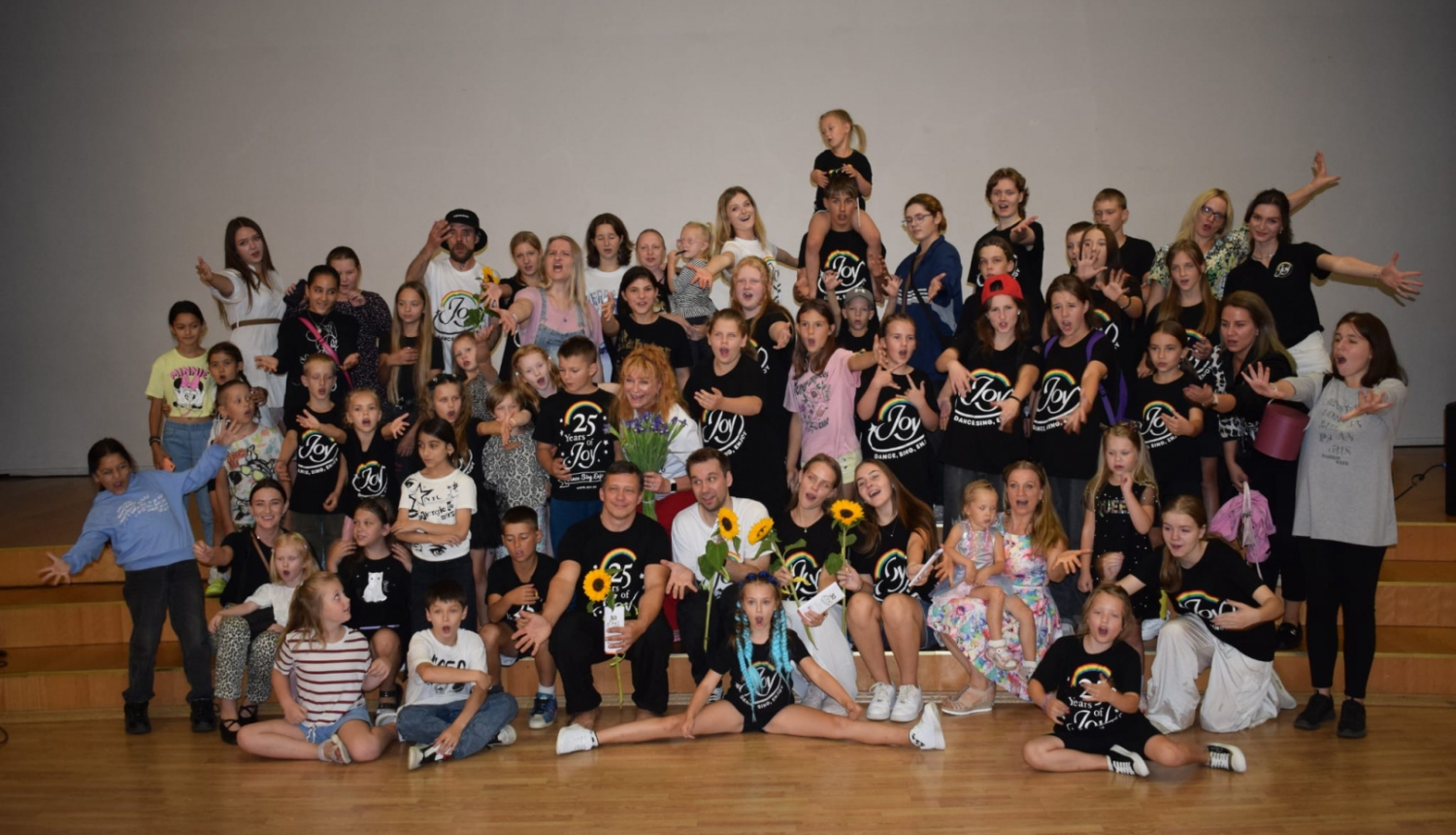 Kopbilde ar Studijas JOY dalībniekiem