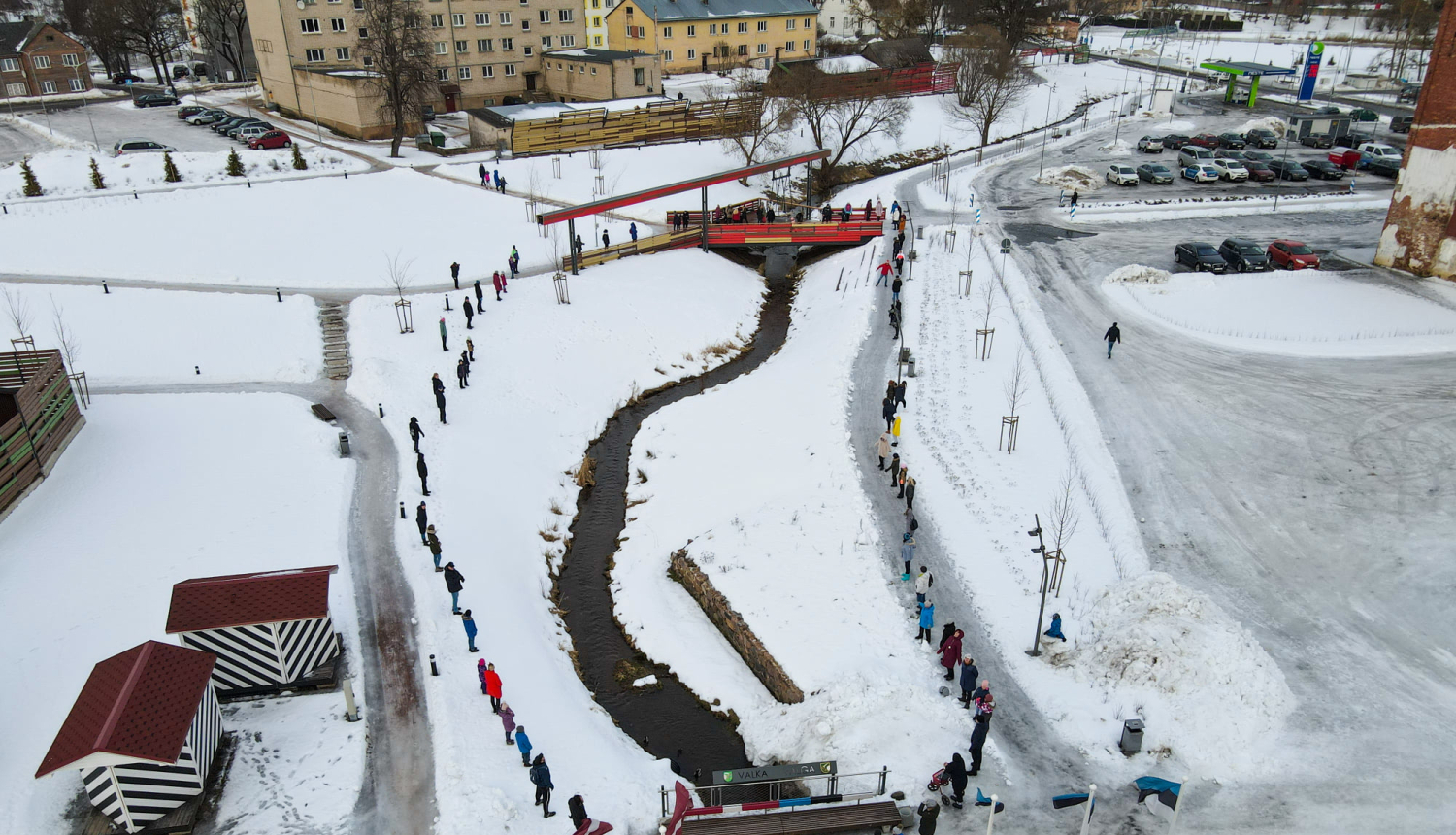 Aicina valcēniešus kopā ar Valgas iedzīvotājiem aizstāvēt Igaunijas lielākās sirds titulu