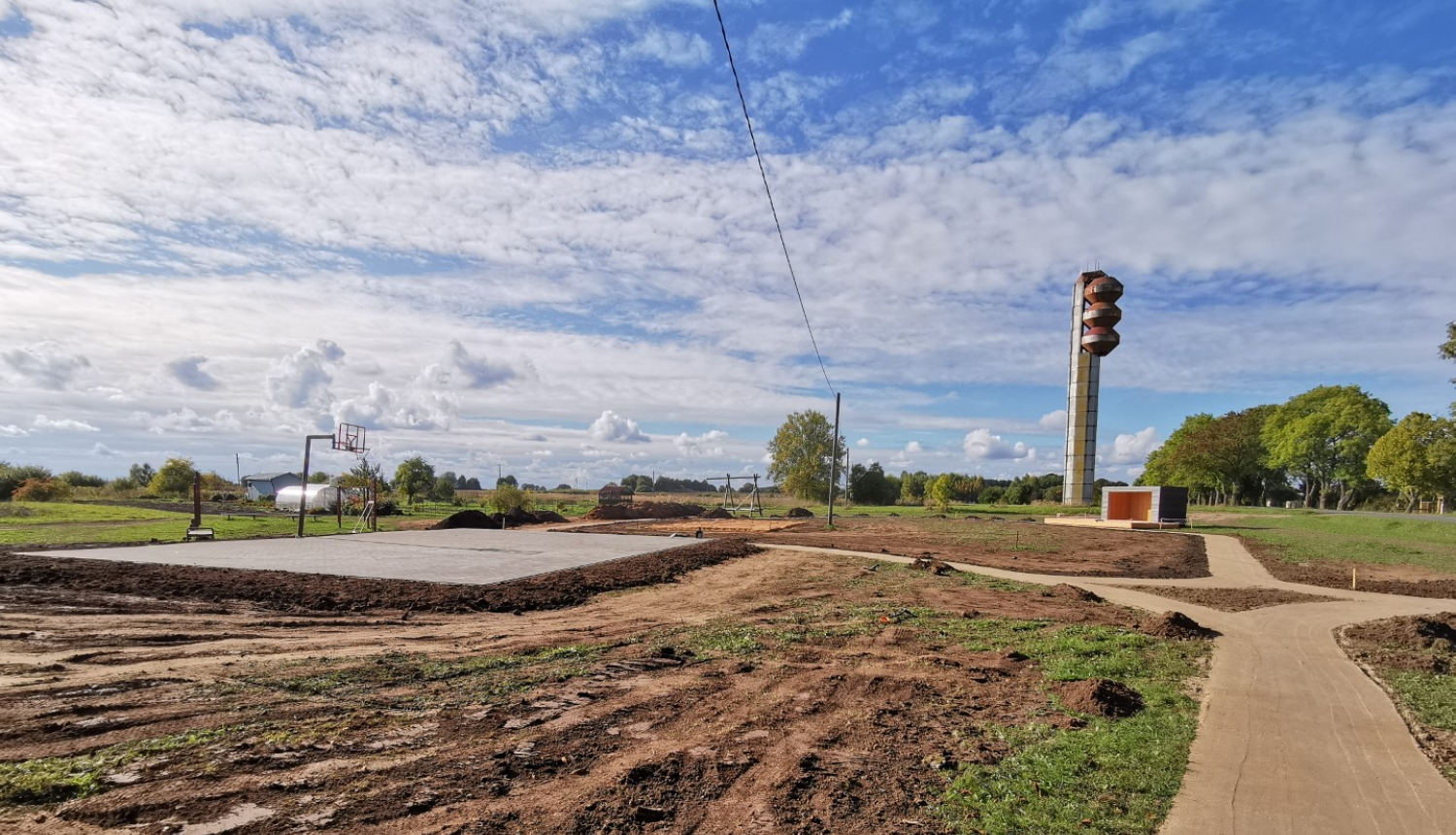 Turpinās Sēļu ciema publiskās ārtelpas labiekārtošanas darbi