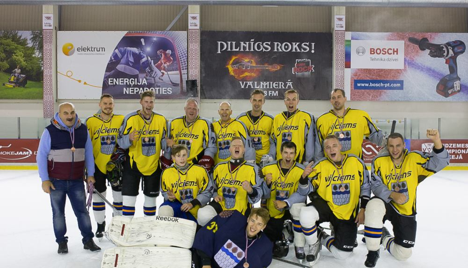 Biedrība “Vijmalieši” uzsāk LEADER projekta īstenošanu par hokeja formu iegādi un āra trenažieru laukuma ierīkošanu