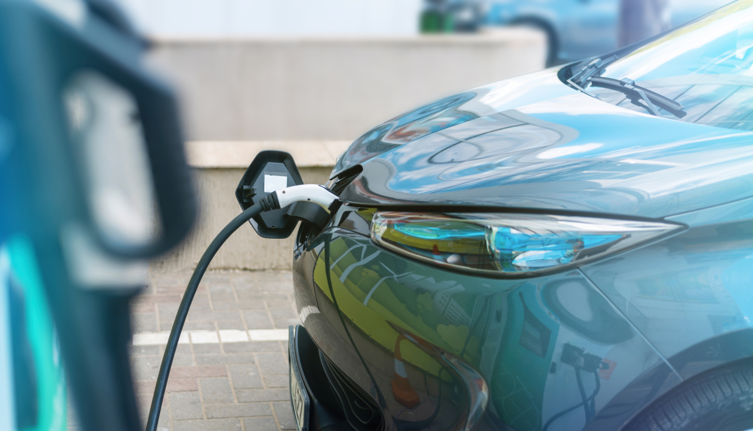 Elektro auto uzlāde