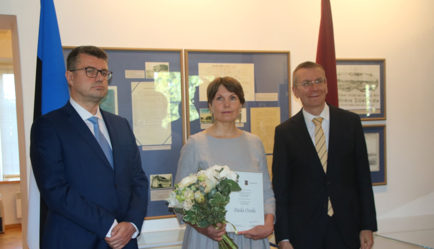 Latvijas un Igaunijas Ārlietu ministriju Valodu balva pasniegta tulkotājai Dailai Ozolai