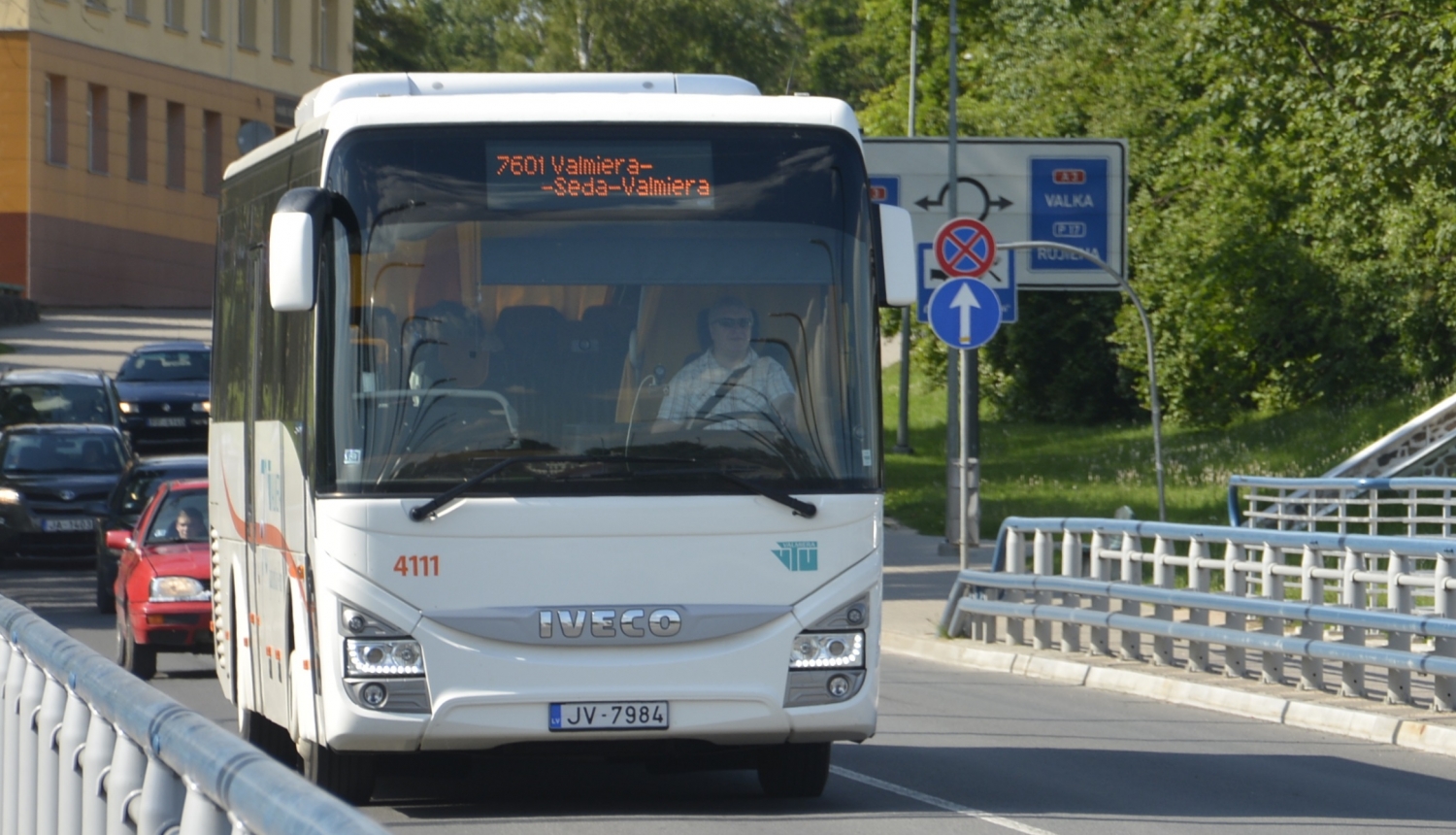 Izmaiņas autobusu kustībā Jāņu dienas svētku laikā