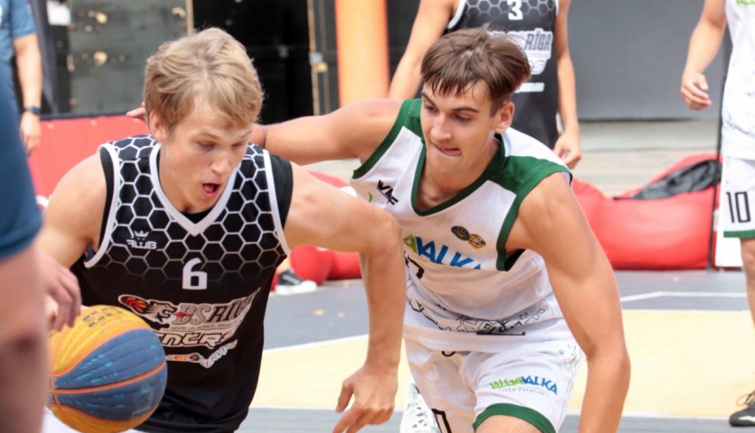 “OlyBet Sports Bar” Latvijas 3x3 basketbola kausa izcīņā startē komandas no Valkas